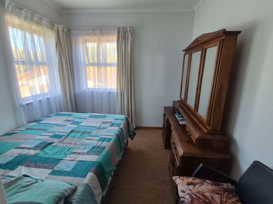 3 Bedroom Property for Sale in Kabega Park Eastern Cape